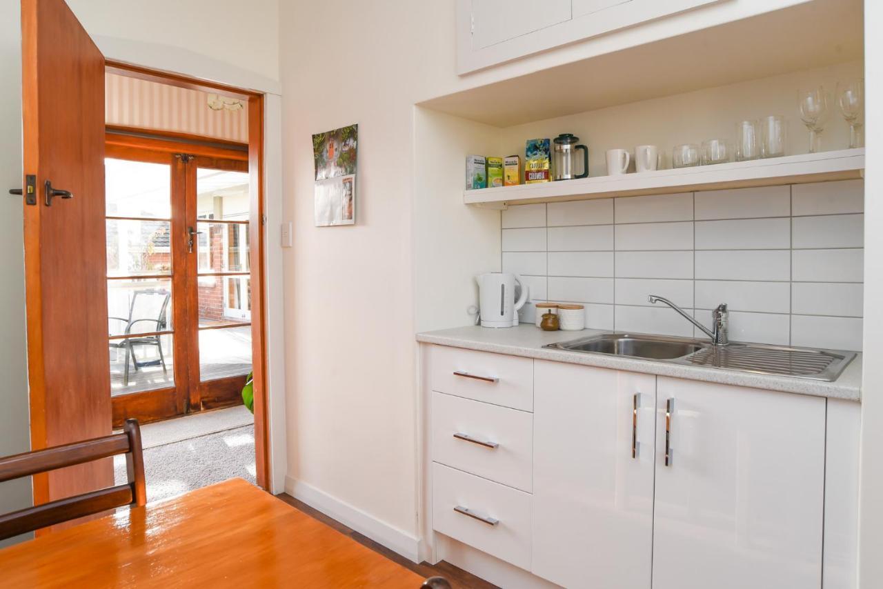 Sunny Mornington 2 Bedroom Guest Suite Dunedin Exterior photo
